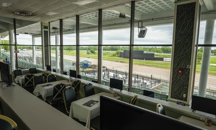 Monmouth Park - Section Dining Club Table 37 Seat View