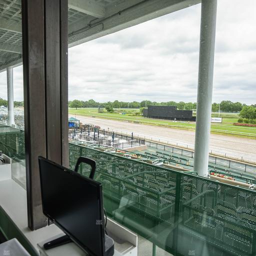 Monmouth Park - Section Dining Club Table 5 Seat View