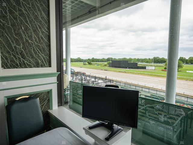 Monmouth Park - Section Dining Club Table 6 Seat View