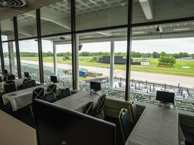 Monmouth Park - Section Dining Club Table 60 Seat View