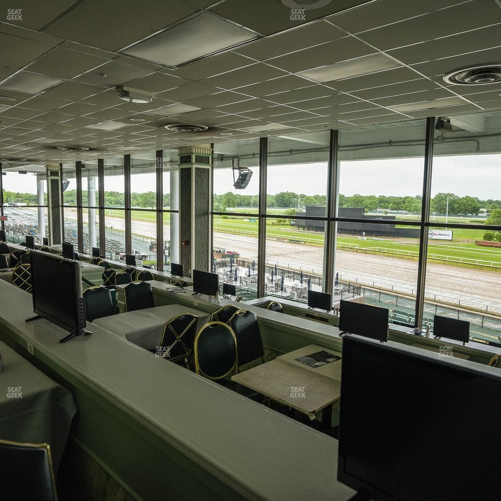 Monmouth Park - Section Dining Club Table 72 Seat View