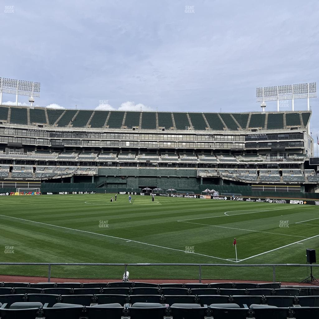 Oakland Coliseum - Section Front 117 Seat View