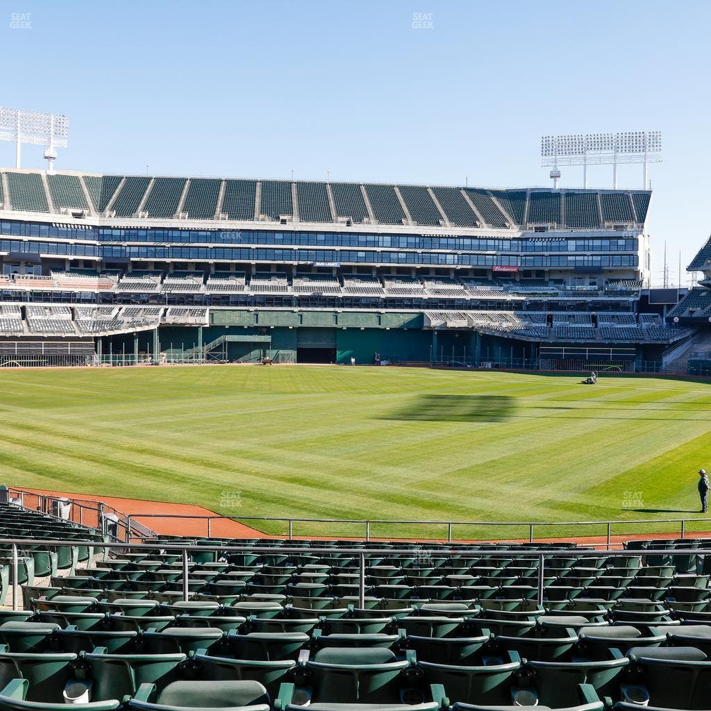 Oakland Coliseum - Section Rear 118 Seat View