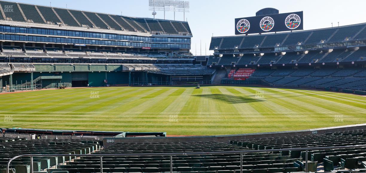 Oakland Coliseum - Section Rear 122 Seat View