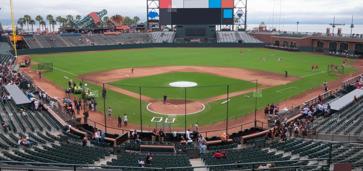 Oracle Park - Section Club Level 215 Seat View