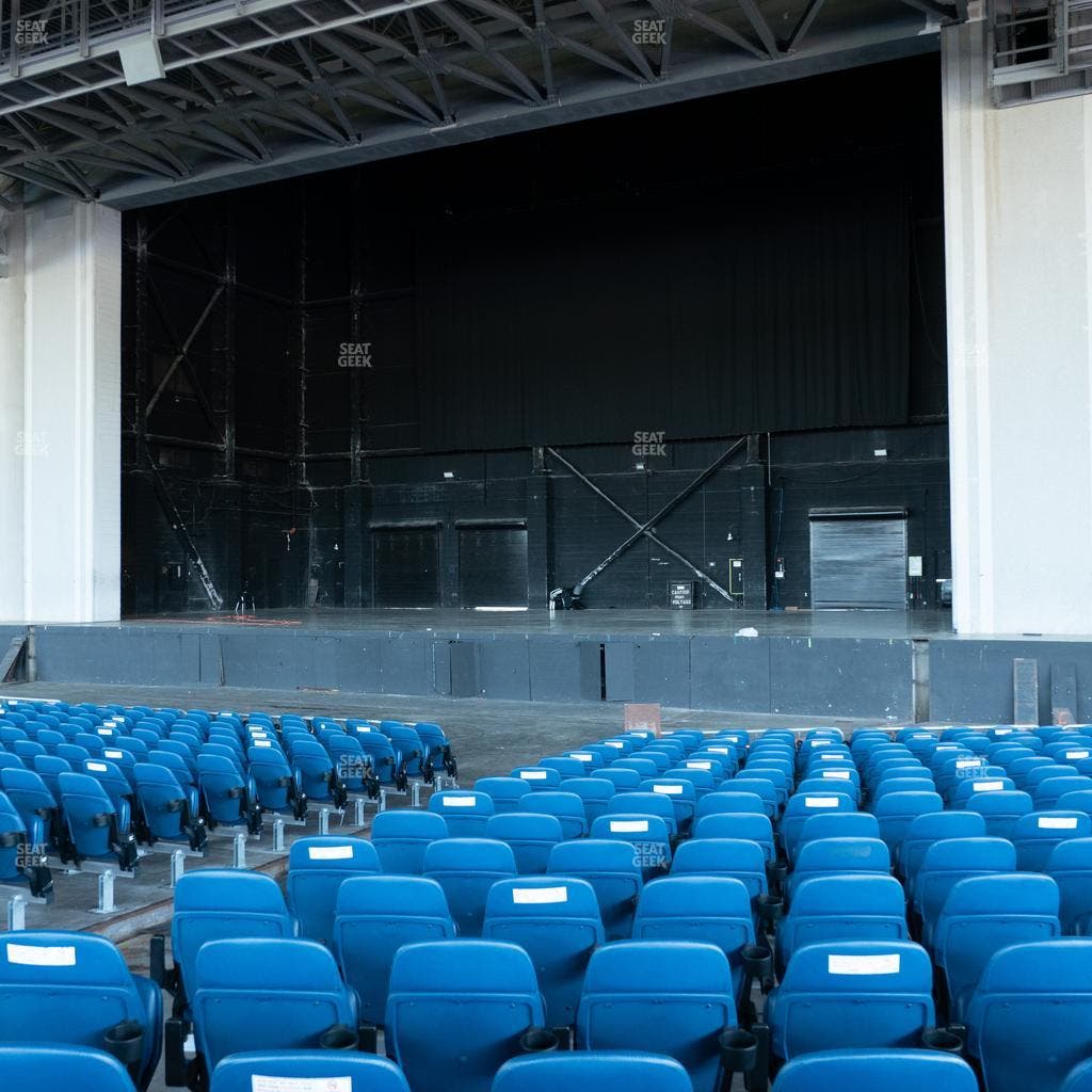 PNC Music Pavilion - Section Vip Box 4 Seat View