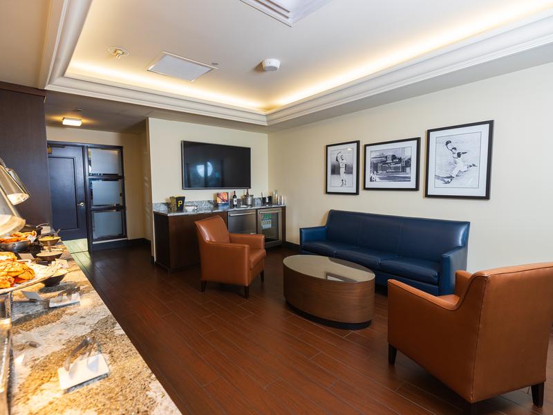 Premium Suite