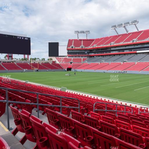 Raymond James Stadium - Section 140 Seat View