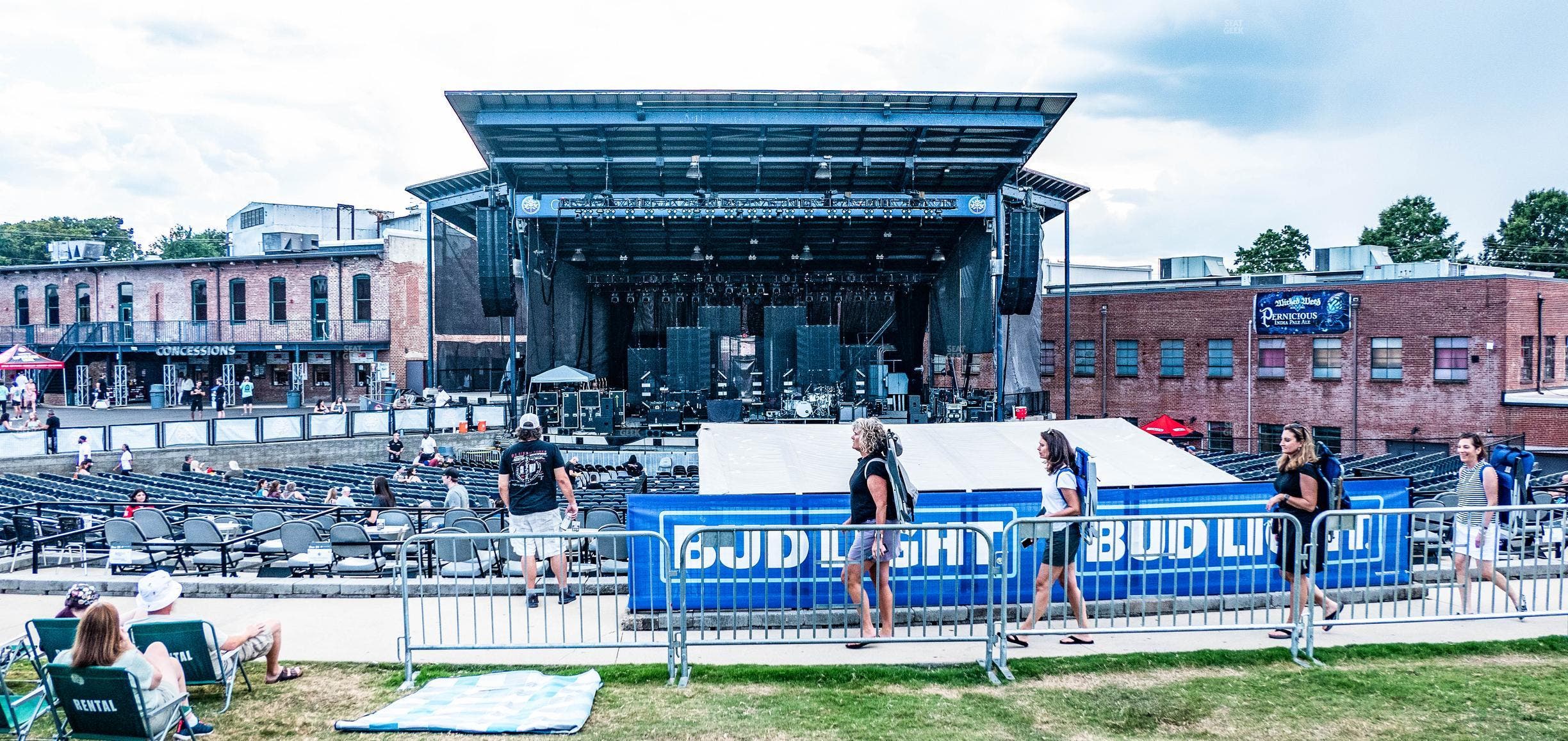 Skyla Credit Union Amphitheatre - Section Bud Light Lawn Seat View