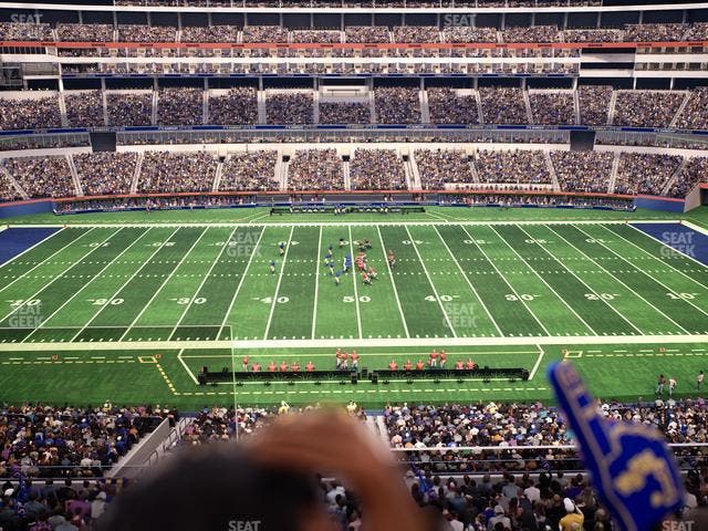 SoFi Stadium - Section Level 4 East Suite 11 Seat View