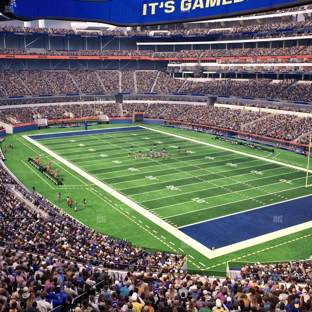 SoFi Stadium - Section Level 4 North East Suite 10 Seat View