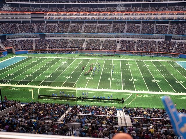 SoFi Stadium - Section Level 4 West Suite 11 Seat View