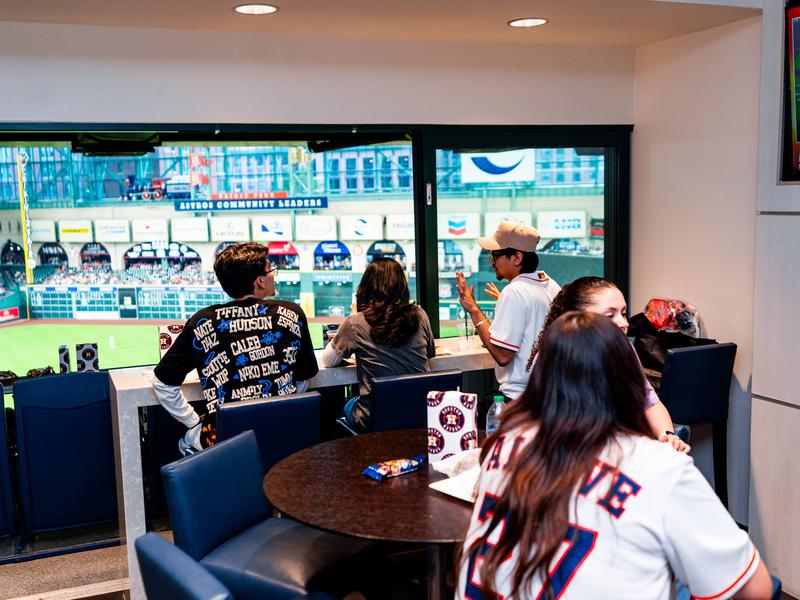 Premium club image 2