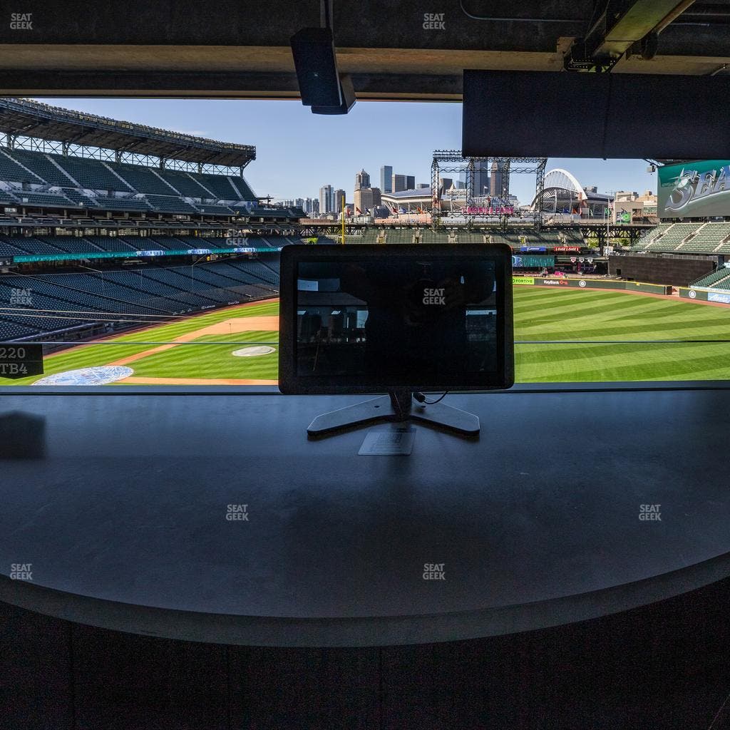 T-Mobile Park - Section 220 Table 4 Seat View