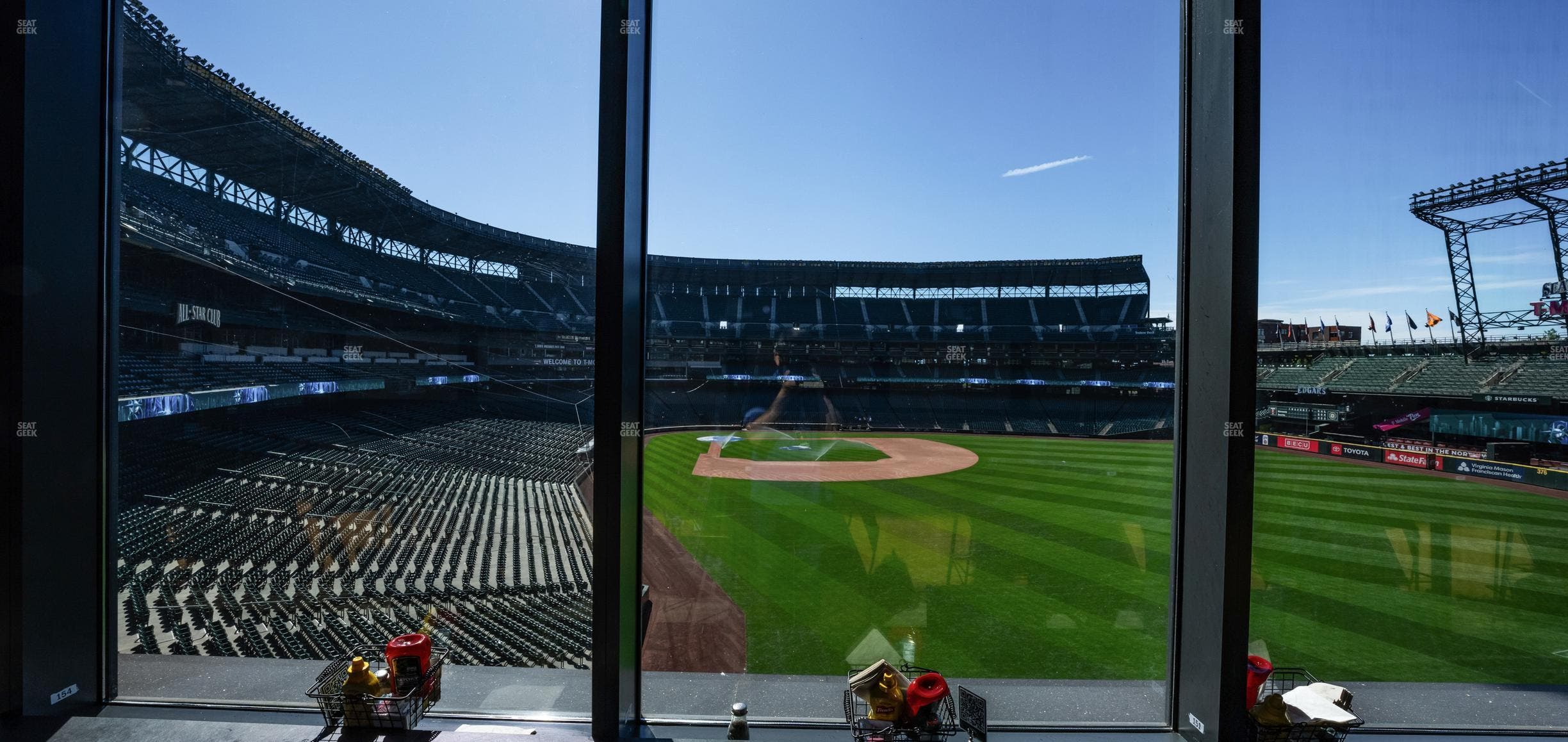 T-Mobile Park - Section Hit It Here Cafe Inside 18 Seat View
