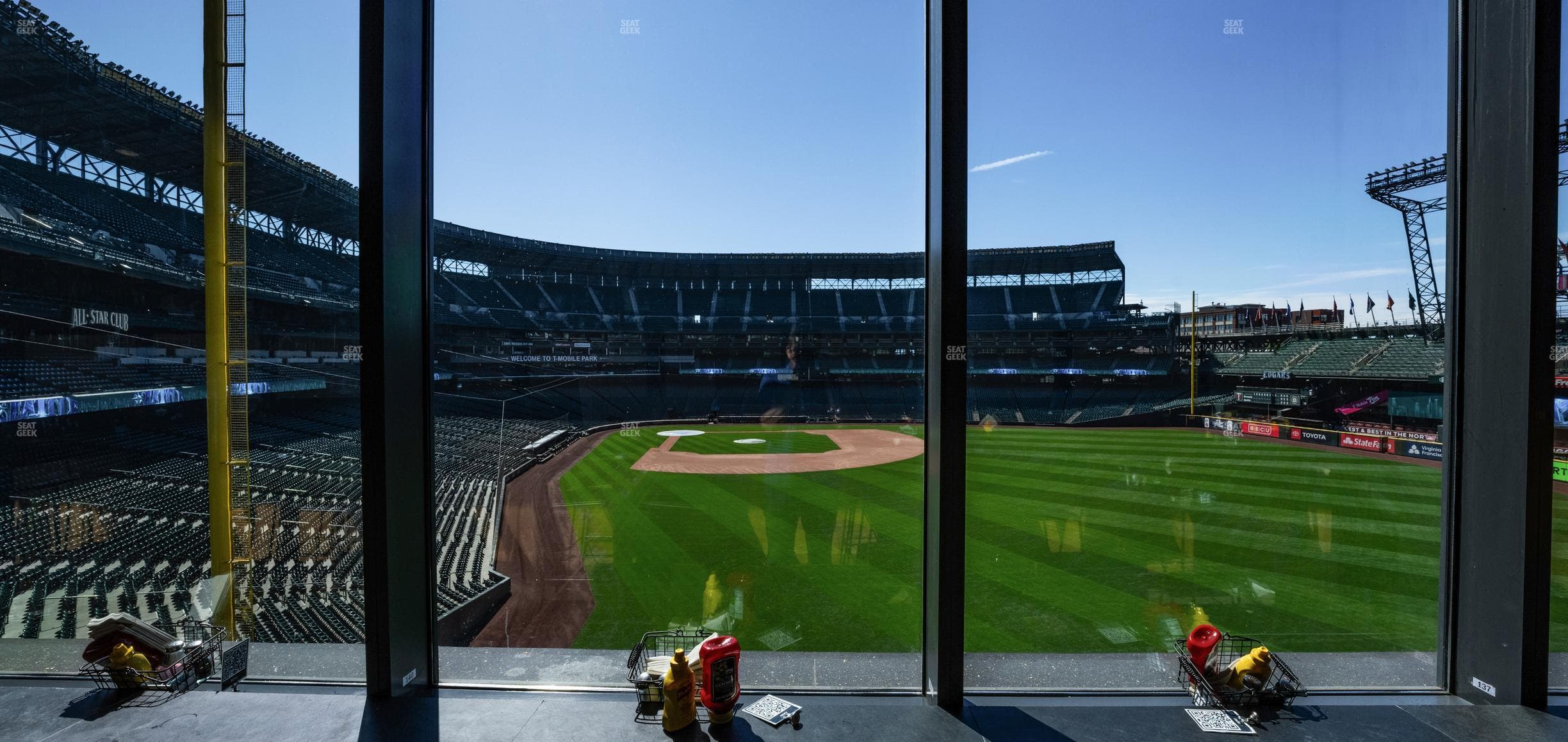 T-Mobile Park - Section Hit It Here Cafe Inside 5 Seat View