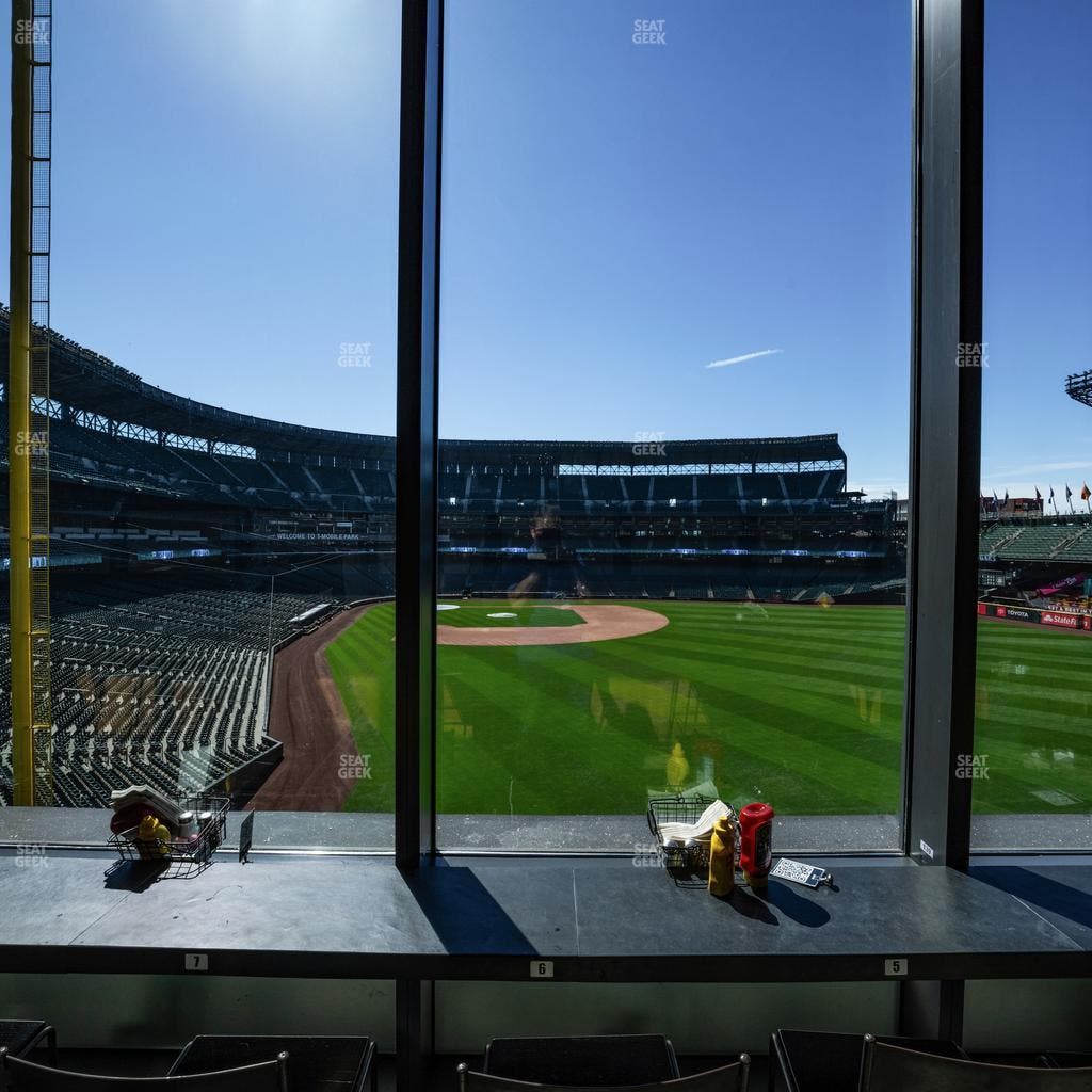 T-Mobile Park - Section Hit It Here Cafe Inside 6 Seat View