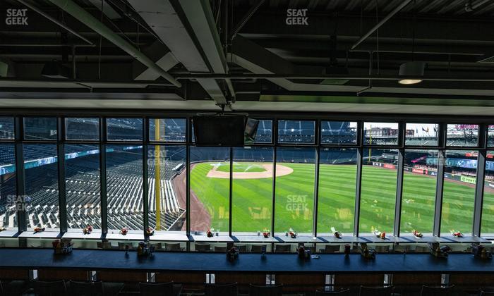 T-Mobile Park - Section Hit It Here Cafe Inside Middle Seat View