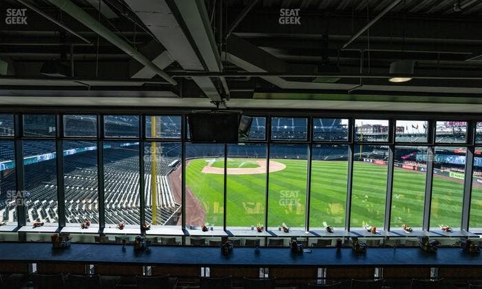 T-Mobile Park - Section Hit It Here Cafe Inside Middle Seat View