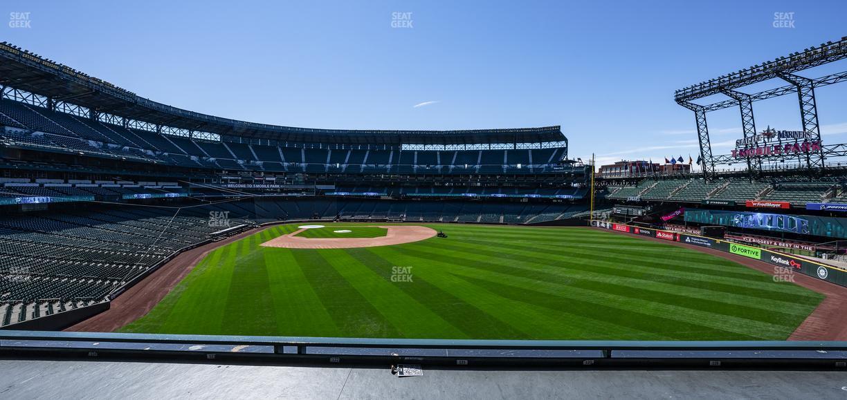 T-Mobile Park - Section Hit It Here Cafe Outside 21 Seat View