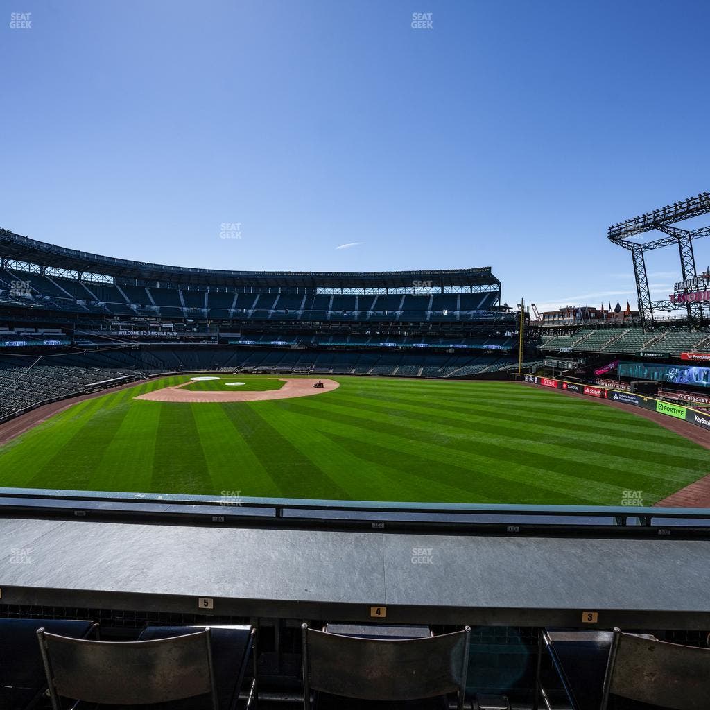 T-Mobile Park - Section Hit It Here Cafe Outside 4 Seat View