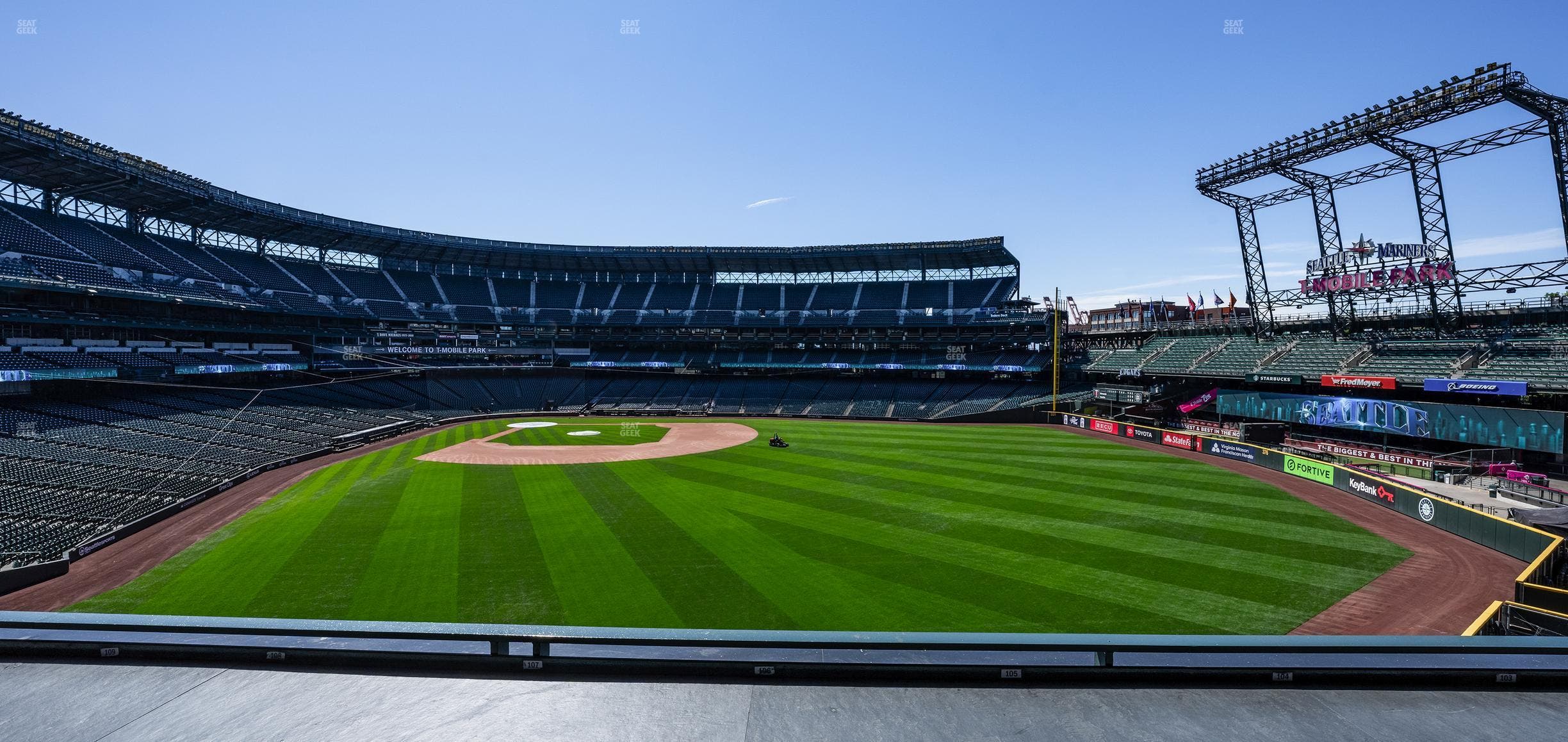 T-Mobile Park - Section Hit It Here Cafe Outside 6 Seat View