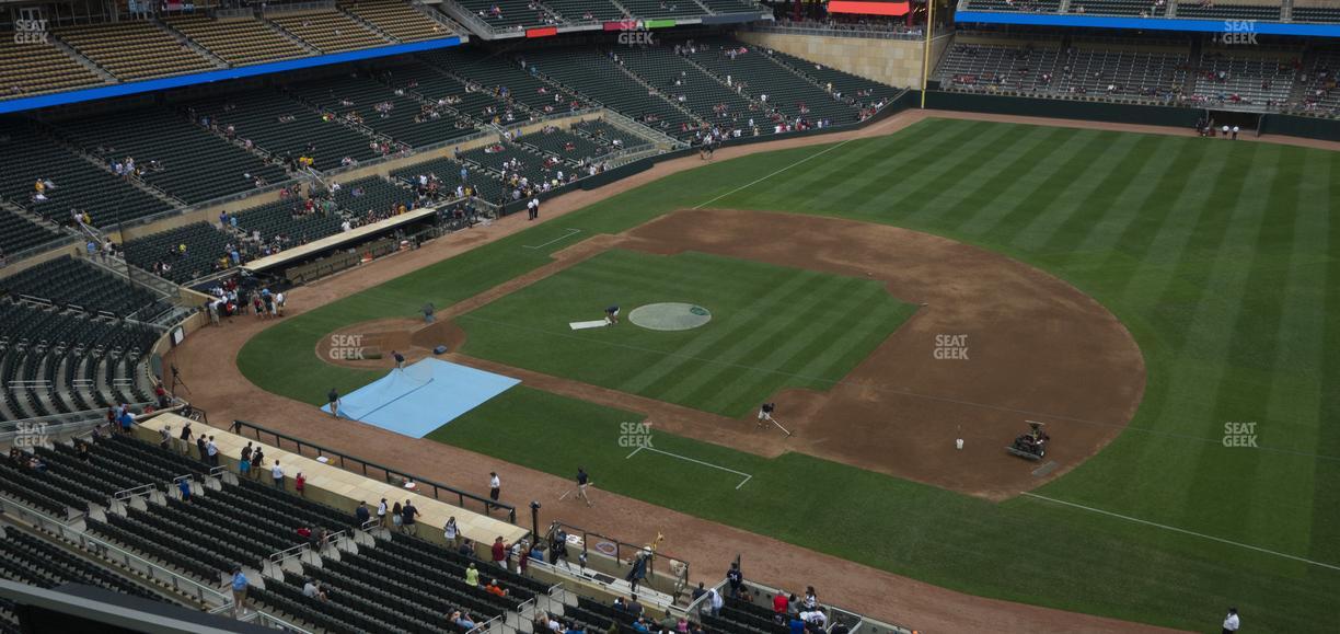 Target Field - Section 207 Seat View