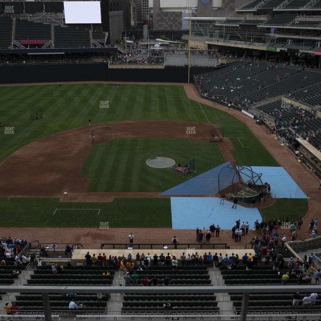 Target Field - Section 220 Seat View