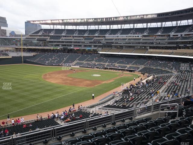 Target Field - Section Legends Landing U Seat View