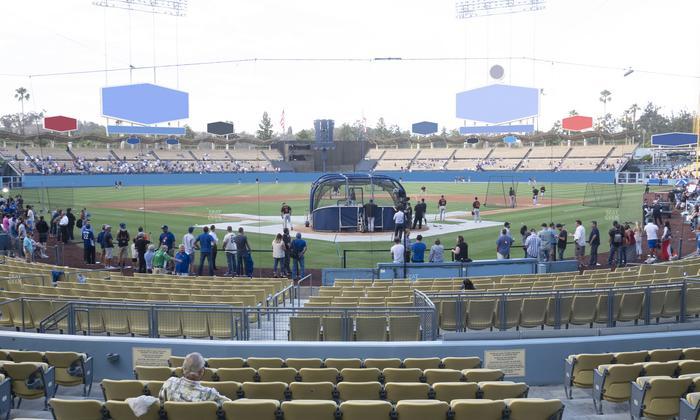 UNIQLO Field at Dodger Stadium - Section 1 Fd Seat View