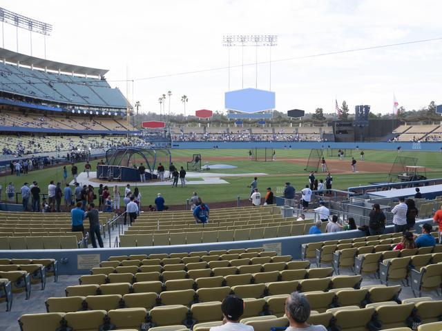 UNIQLO Field at Dodger Stadium - Section 10 Fd Seat View