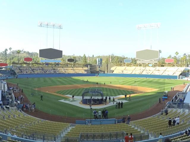 UNIQLO Field at Dodger Stadium - Section 102 Lg Seat View
