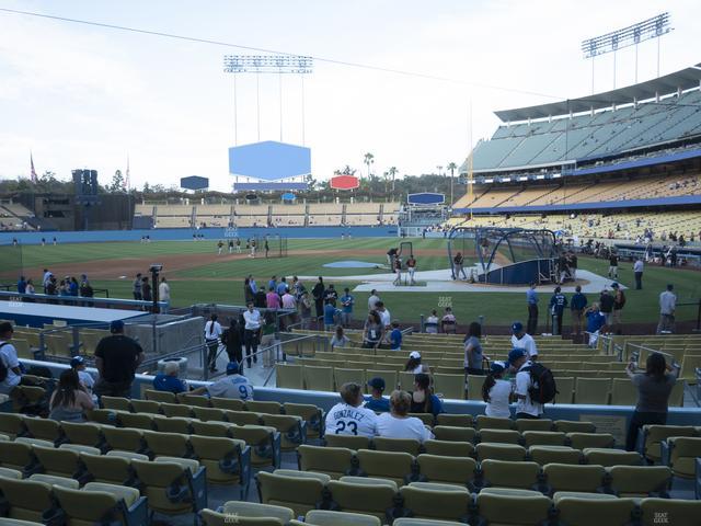 UNIQLO Field at Dodger Stadium - Section 11 Fd Seat View