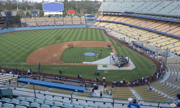 UNIQLO Field at Dodger Stadium - Section 11 Rs Seat View