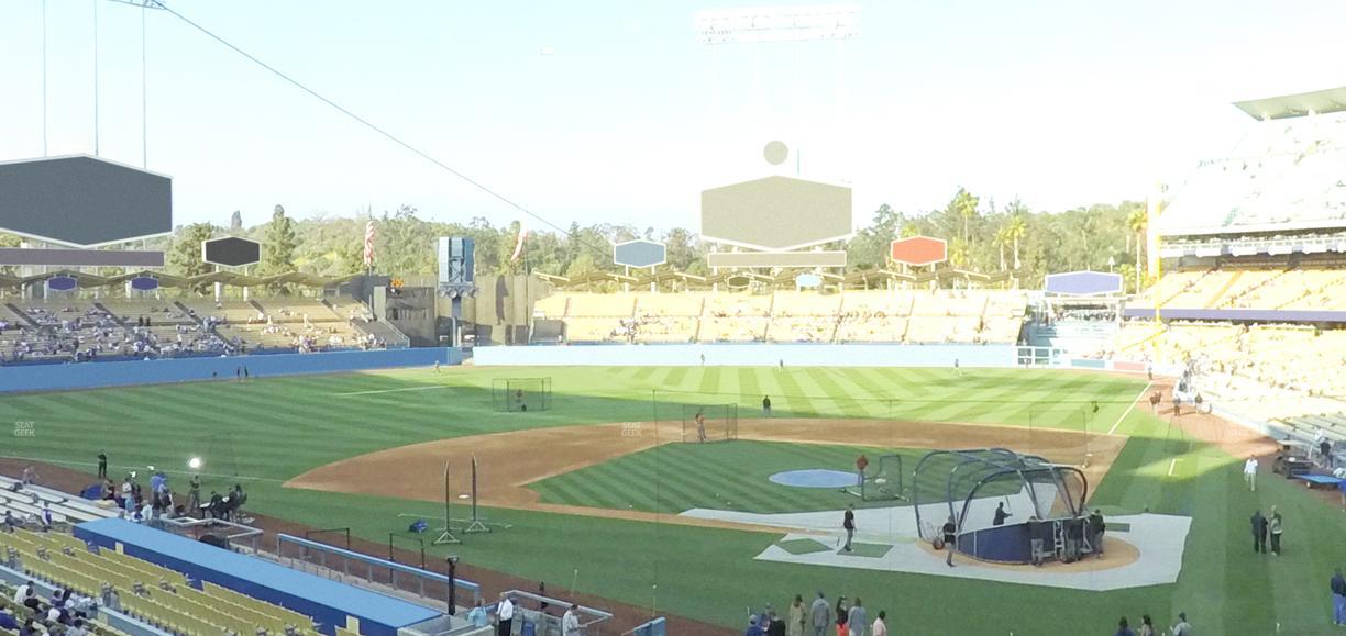 UNIQLO Field at Dodger Stadium - Section 115 Lg Seat View