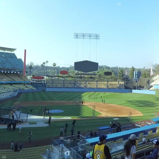 UNIQLO Field at Dodger Stadium - Section 122 Lg Seat View