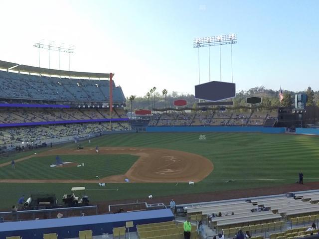 UNIQLO Field at Dodger Stadium - Section 136 Lg Seat View