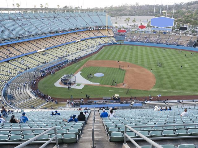 UNIQLO Field at Dodger Stadium - Section 14 Rs Seat View