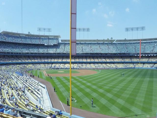 UNIQLO Field at Dodger Stadium - Section 166 Lg Seat View