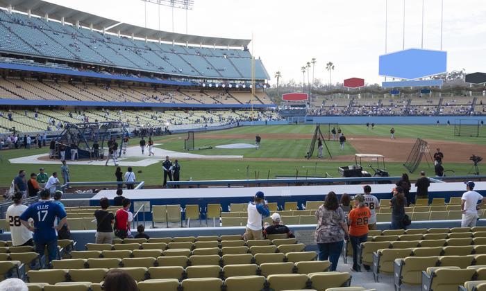 UNIQLO Field at Dodger Stadium - Section 18 Fd Seat View