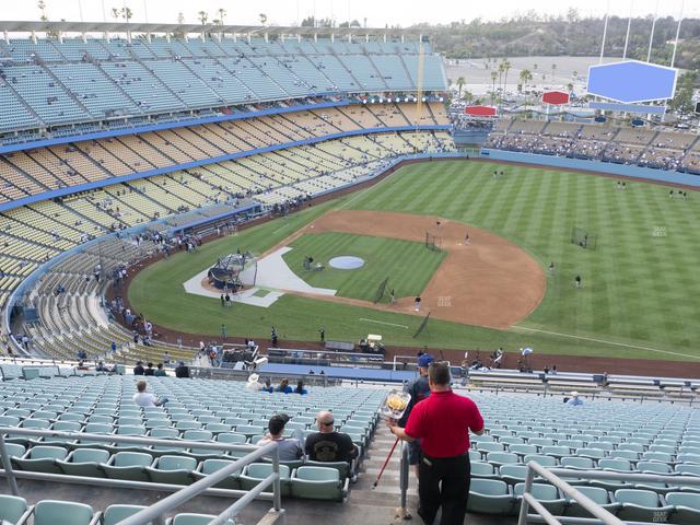 UNIQLO Field at Dodger Stadium - Section 18 Rs Seat View