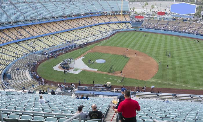 UNIQLO Field at Dodger Stadium - Section 18 Rs Seat View