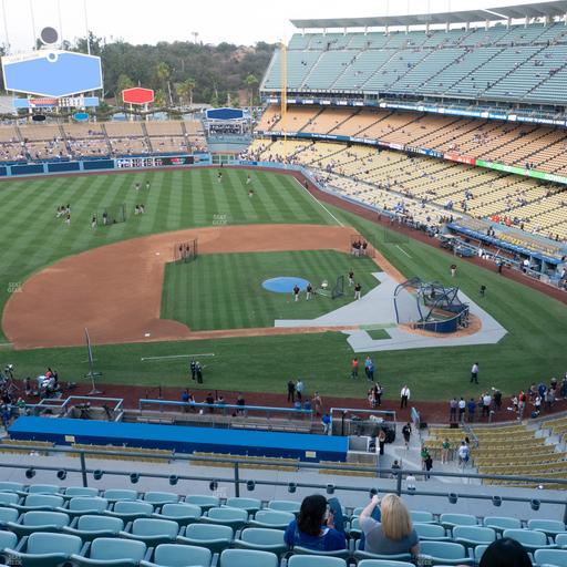 UNIQLO Field at Dodger Stadium - Section 19 Rs Seat View