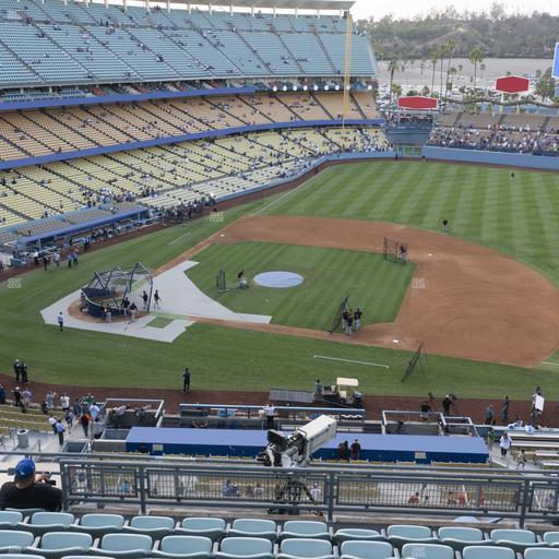 UNIQLO Field at Dodger Stadium - Section 20 Rs Seat View