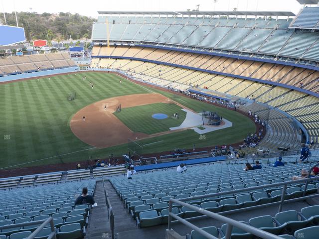 UNIQLO Field at Dodger Stadium - Section 25 Rs Seat View