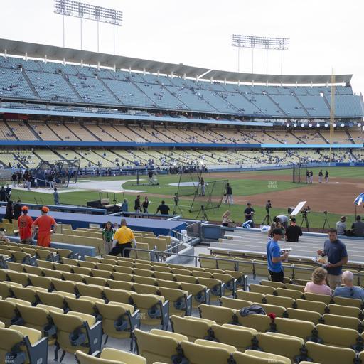 UNIQLO Field at Dodger Stadium - Section 28 Fd Seat View