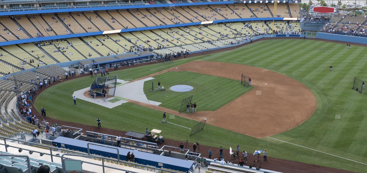 UNIQLO Field at Dodger Stadium - Section 28 Rs Seat View