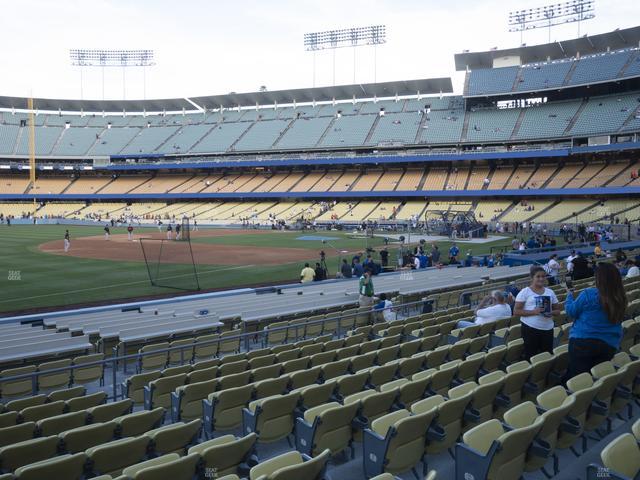 UNIQLO Field at Dodger Stadium - Section 37 Fd Seat View
