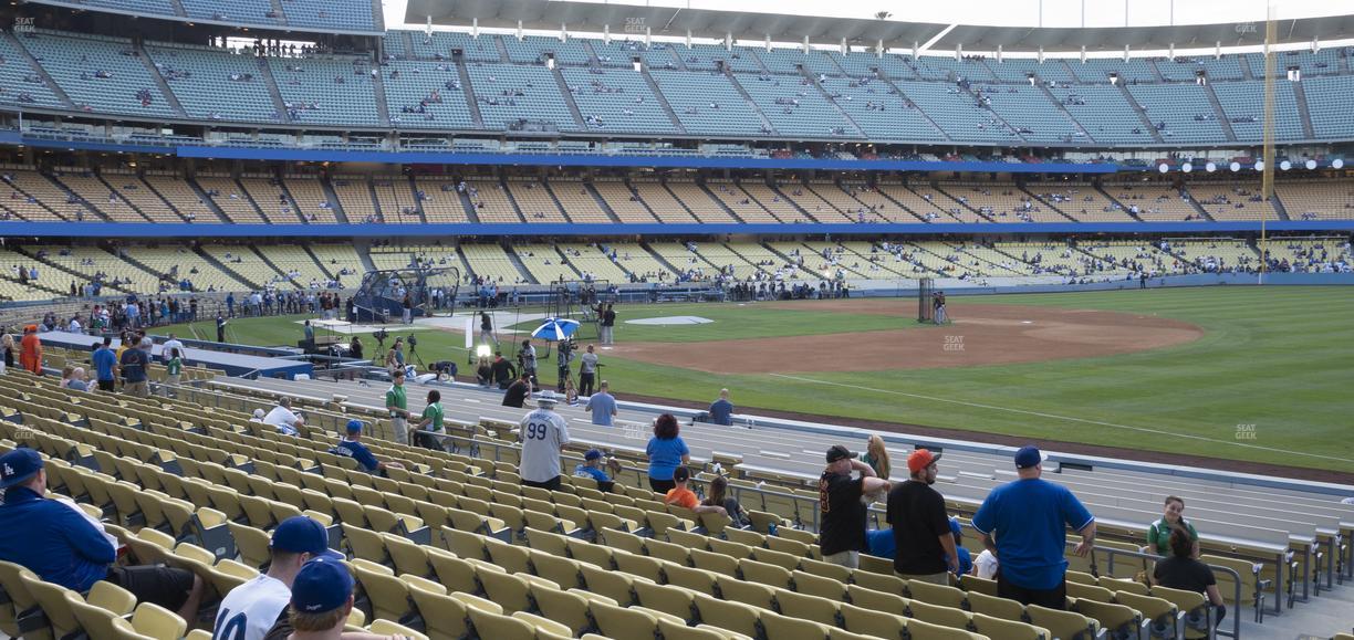 UNIQLO Field at Dodger Stadium - Section 38 Fd Seat View