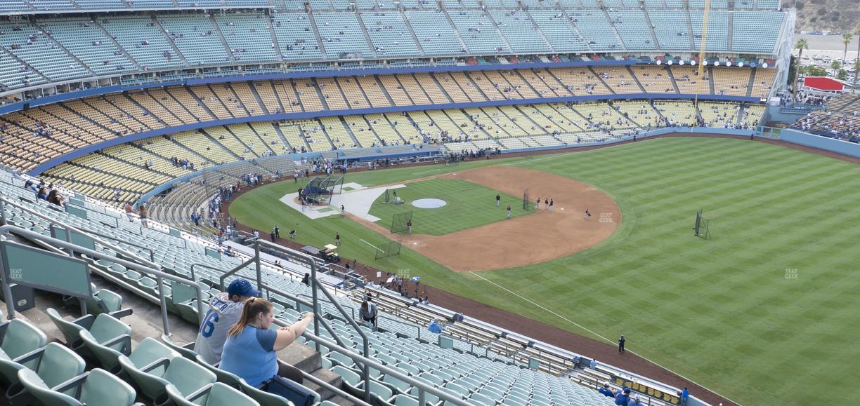 UNIQLO Field at Dodger Stadium - Section 38 Rs Seat View